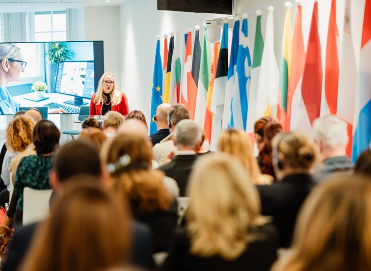 Vizionari telemedicinske skrbi u srcu Zagreba predstavili budućnost digitalnog zdravstva za „srebrnu generaciju“ u sklopu projekta CARES 